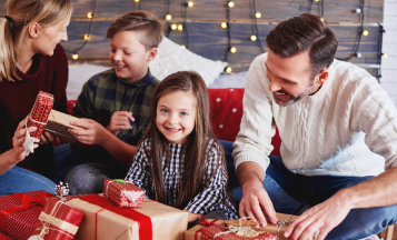 These Holiday “To-Dos” Can Keep You Financially Healthy All Season Long